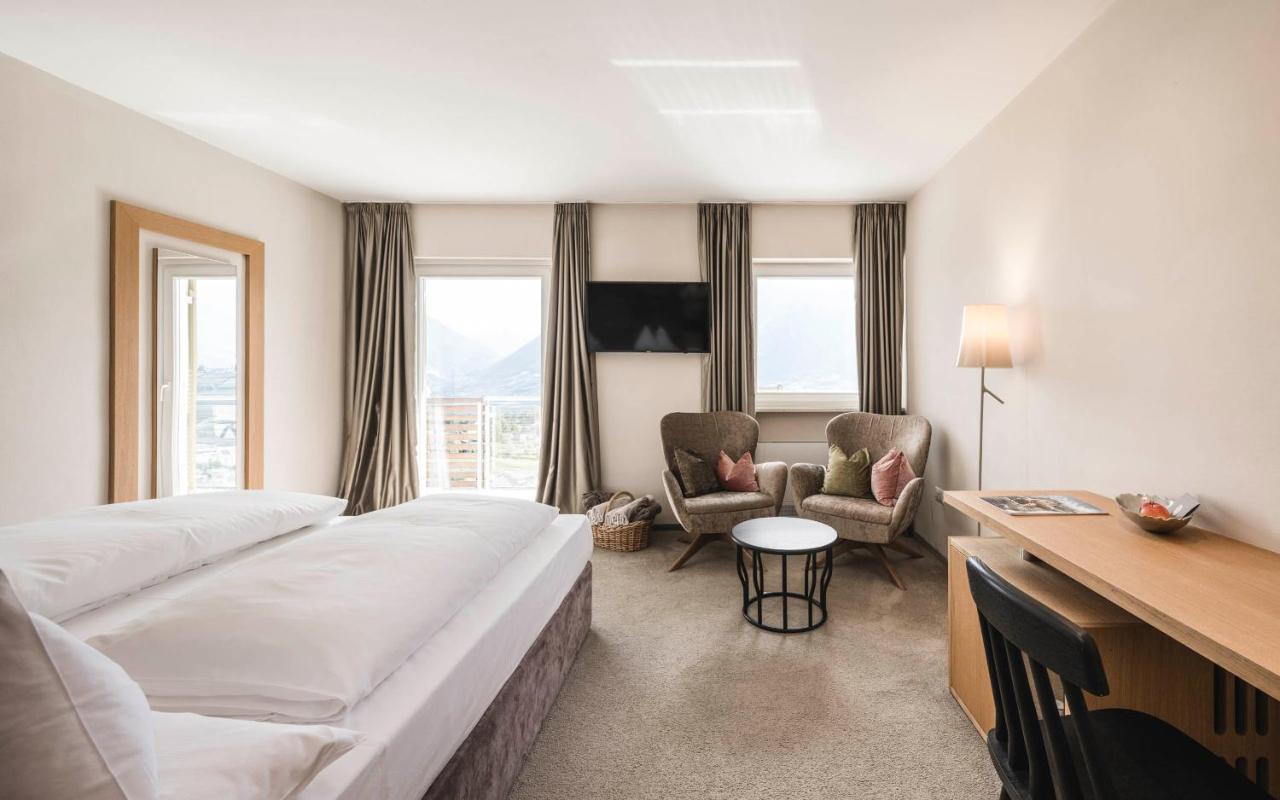 Hotel Mitterplatt Schenna Eksteriør billede